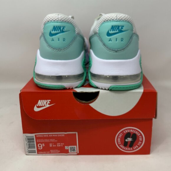EUC Women's Nike Air Max Excee, White/Jace Ice, 9.5 US - Picture 4 of 7